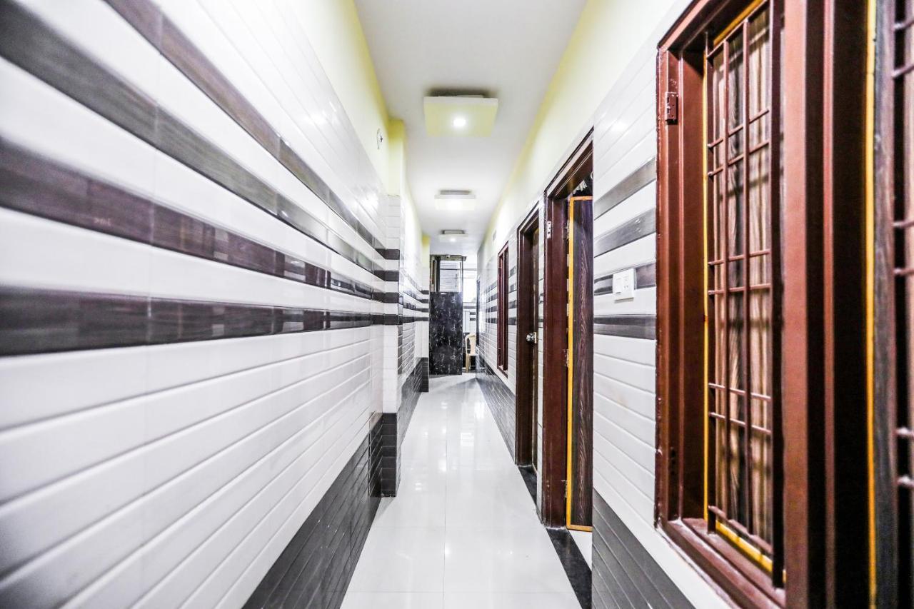 Oyo 71693 Starlight Hotel Gangānagar Kültér fotó